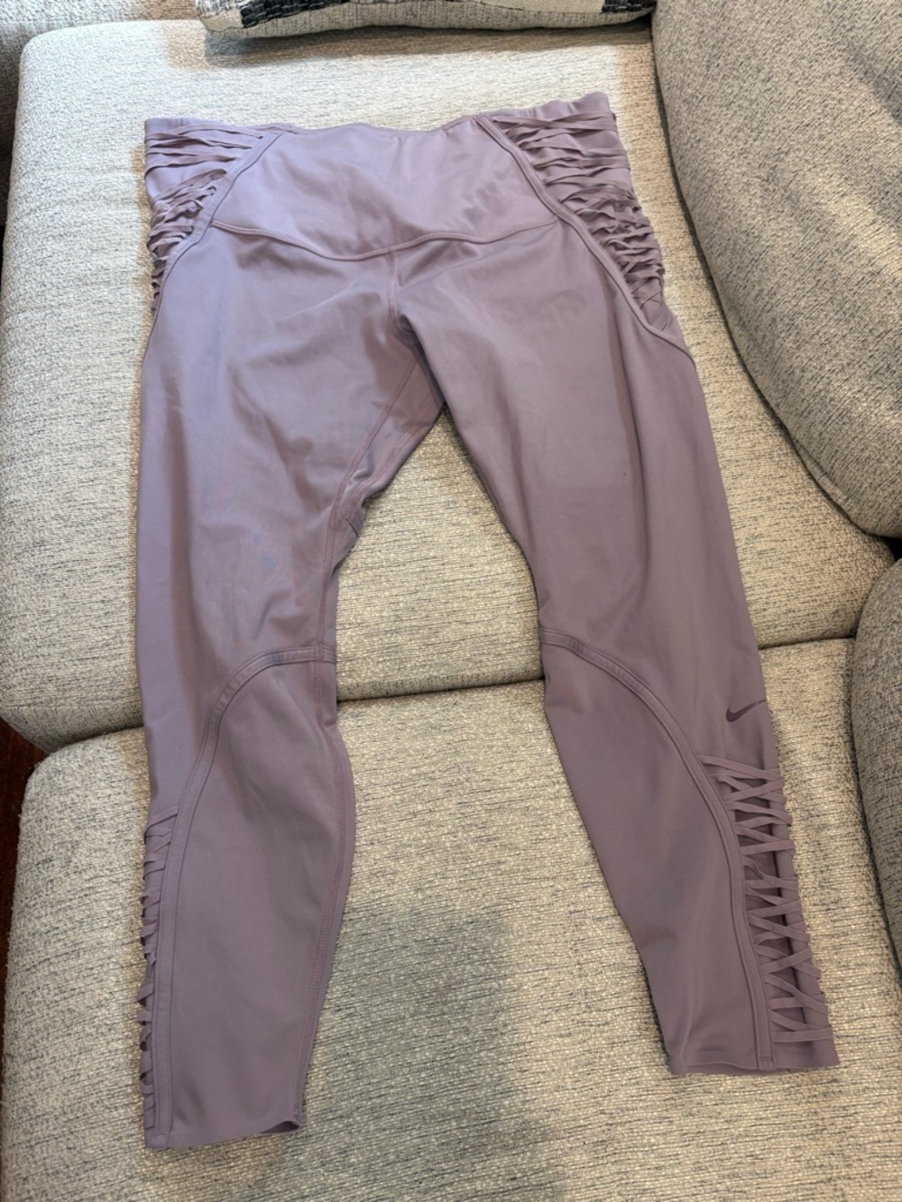 Nike Dusty Mauve Dri-FIT High-Waist Leggings